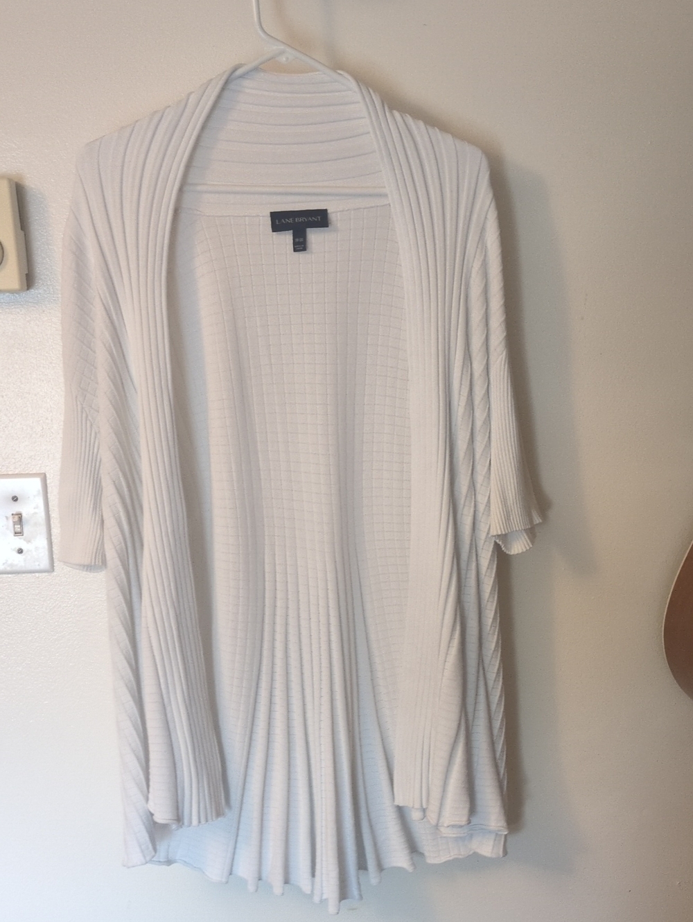18/20 Lane Bryant White Ribbed Open-Front Short-Sleeve Cardigan